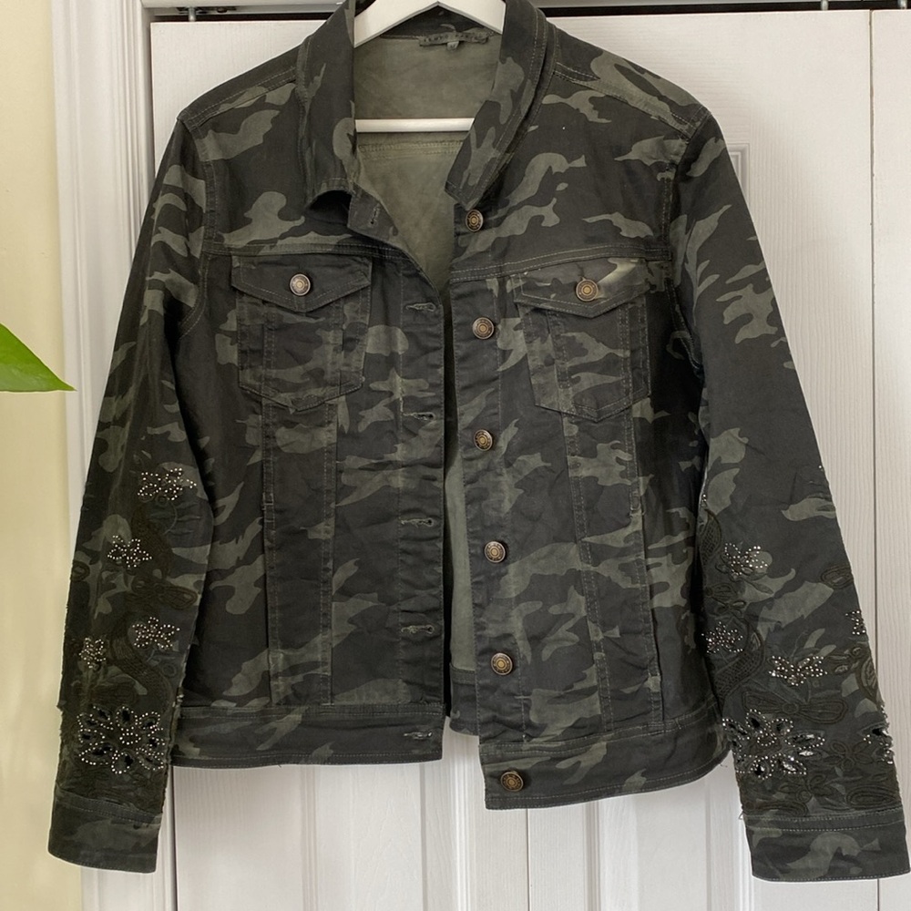 Tempo Paris Camoflage Dip dye Trucker Jacket embroidered cut outs jet crystal M